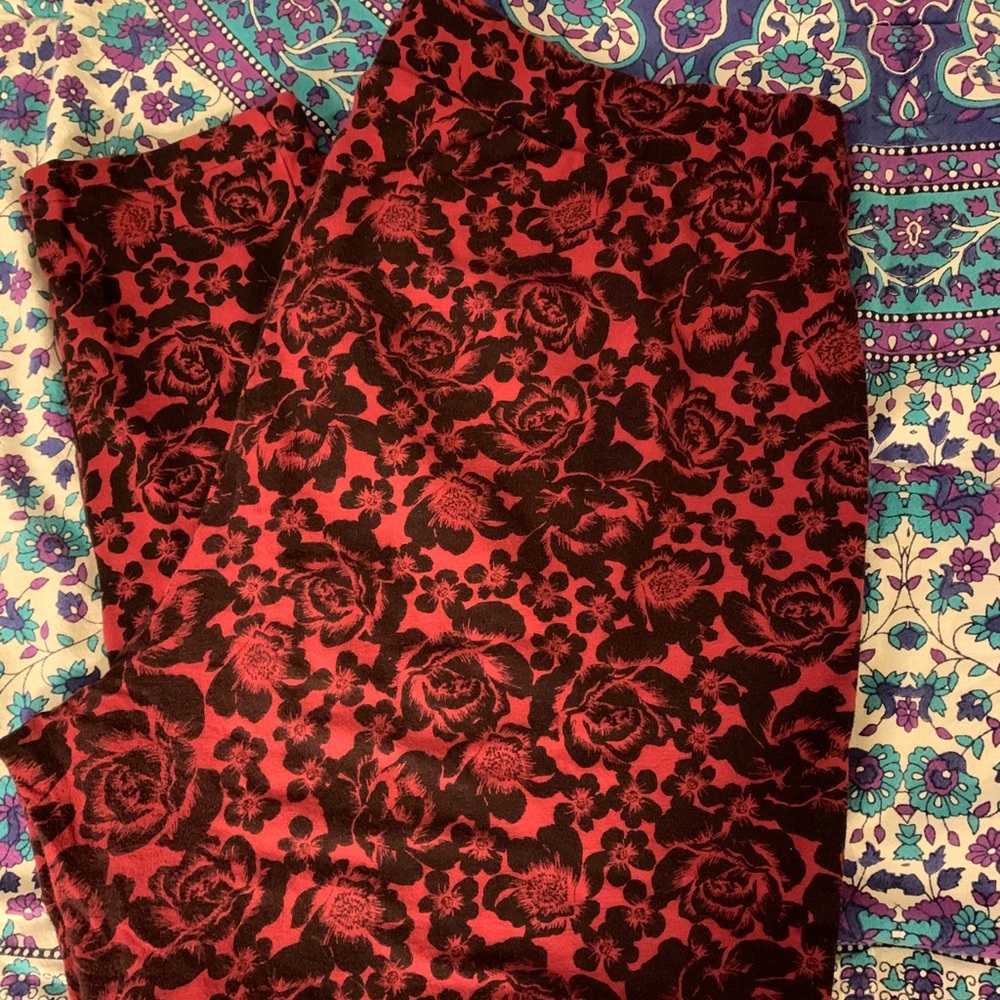 Red and black floral leggings.